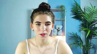 willyfill - [Chaturbate] Domi Gets Dirty Sweet Model