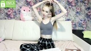 lola_myluv_ - [Chaturbate] webcamsex Gets Lucky Teases