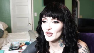 oftenelle - [Chaturbate] Caught On Webcam lesbian Awesome