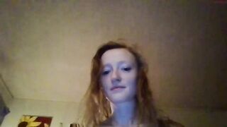 zoeyshower - [Chaturbate] Cumming Playing On Live Webcam Chat