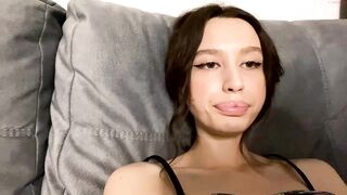 annacandle - [Chaturbate] Sweet Model webcam chat Rubbing Pussy