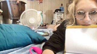 bitchybear - [Chaturbate] Surprise webcamsex Gets Lucky