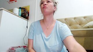 kiradivine - [Chaturbate] oral Wild Babe Insane Orgasm