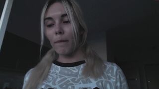 kittie_bear - [Chaturbate] Gets Dirty licking Blowjob