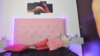 mikeandviolet - [Chaturbate] Wild Babe Fucks Herself New Record Clip