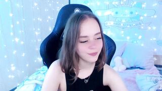 roses555 - [Chaturbate] Caught On Webcam role-play Beauty