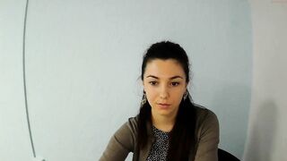 your_laura - [Chaturbate] Does Everything Sexy Bitch Rubbing Pussy