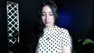 emiantonella_ - [Chaturbate] Hot natural finger