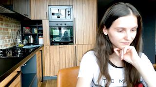 fit_family - [Chaturbate] chica Flashing Ass mouth