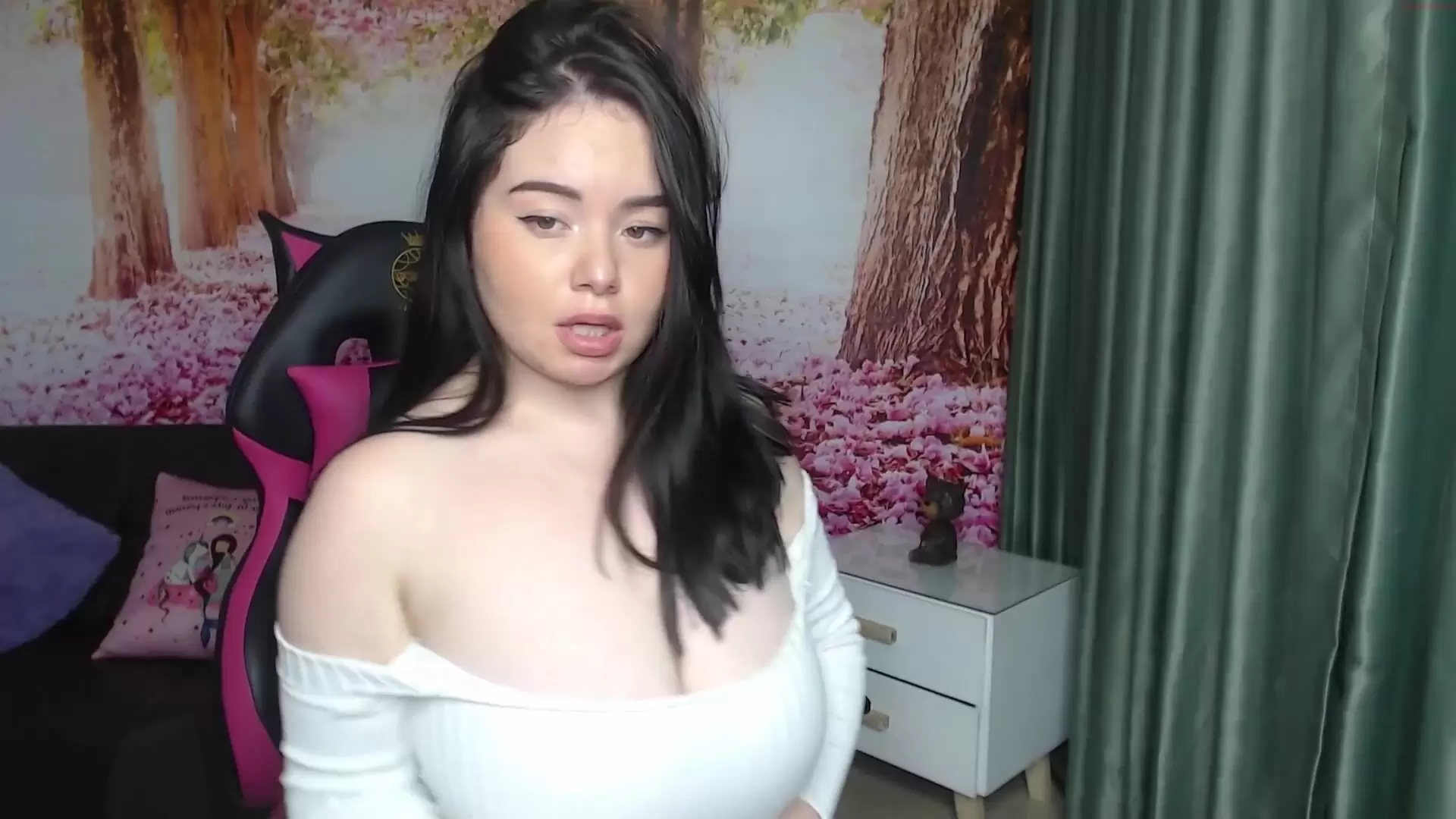 Webcam Girl Striptease