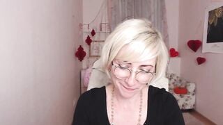 Ladypearl8 - [Chaturbate] Hot Babe Strips Super Porn Live Chat