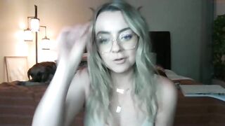 1delicate_angel - [Chaturbate] Flashing Ass Russian Girl Super