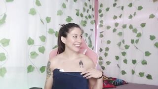 laure_li - [Chaturbate] fucking pussy Chat Gets Lucky