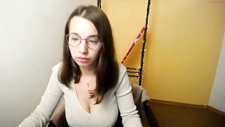 lolatenni - [Chaturbate] Gets Dirty Mom Pussy